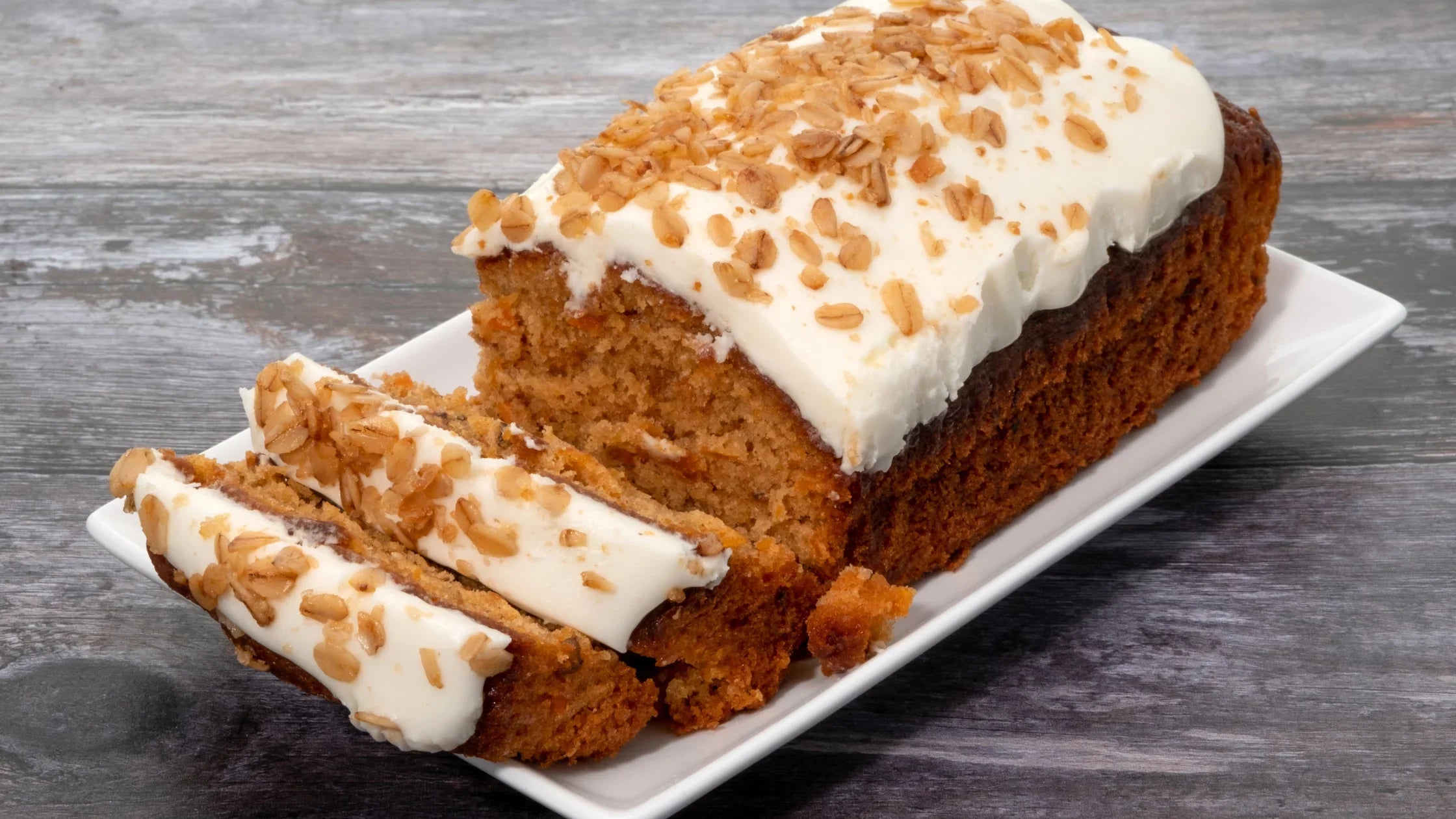 Carrot Cake moelleux, riche en fibres & à IG bas